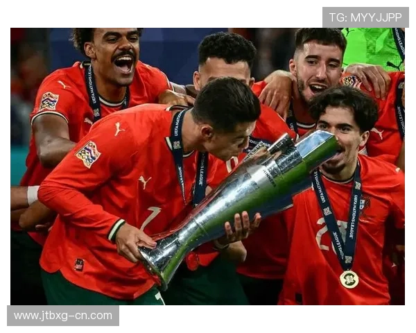 日本与葡萄牙的足球对决:技术与战术的巅峰较量 日本与葡萄牙的足球对决:技术与战术的巅峰较量