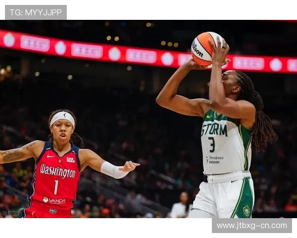 西雅图风暴与天空队激战正酣争夺WNBA季后赛晋级名额